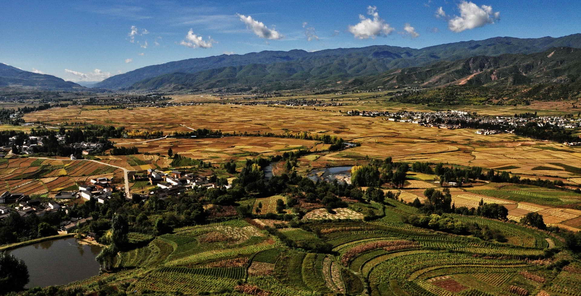 shaxi-old-town-old-theatre-inn-tours-yunnan-china